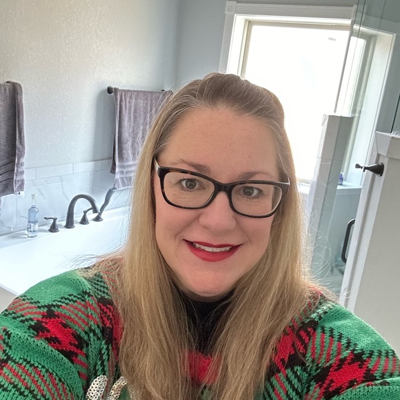 Meet your Posher, Sarah - Picture 7 of 7